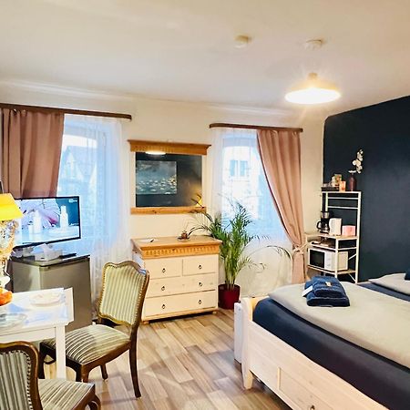 Apartment Amelie - Zimmer Mit Tv, W-Lan, Mikrowelle Und Kuehlschrank, Bad Mit Dusche Malterdingen Dış mekan fotoğraf